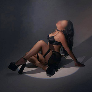 Demi Hot Manager Escort companion in Berlin offers facial insemination via escort agency 24 hours to book an appointment